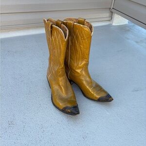 Vintage Gold Justin boots